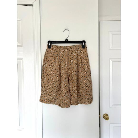 Vintage 80s London Fog Floral High Waisted Made in USA Rayon Shorts - Picture 1 of 4